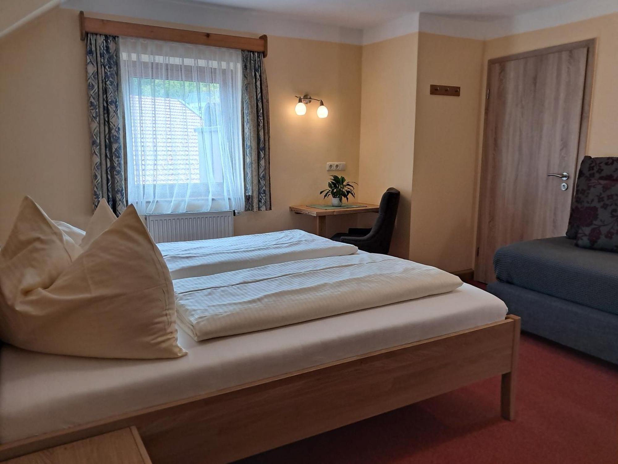 Hotel Garni Edelweiss Siegsdorf Exterior foto